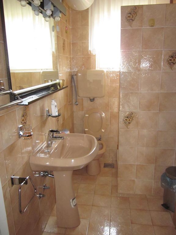 Guest House Mrvcic Rupa Quarto foto